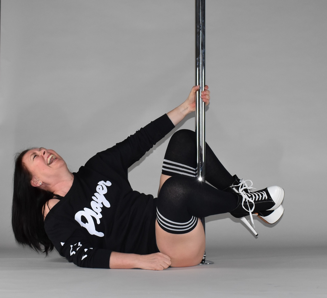 Lesben Sex statt Poledance Unterricht Lesben Sex statt Poledance Unterricht